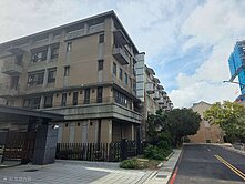 新北市林口區*面寬獨棟*電梯豪宅*面公園