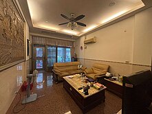 鳳翔國中臨路正四樓 4套房騎樓透天