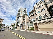 《專任》朝南邊間雙車別墅