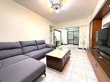 ｛余育賢｝五甲鳳翔〃京城熱帶嶼〃陽台進出３房平車