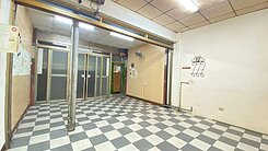 近廣興市區｜臨大馬路黃金店面 