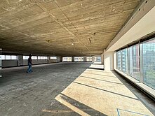 【南榮中正】前金捷運站｜百坪一層一戶稀有商辦平車