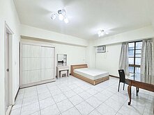 鹽埕駁二大三房住宅