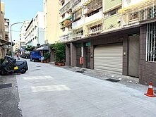 文化中心華廈一樓/面寬7.85米/車庫可停雙車