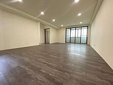 沙鹿藏壽司雙學區三房免八百