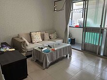 鳳新高中~海洋商圈~陽台進出二房公寓	