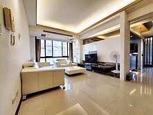 老徐典藏~🍀藝文薇多利亞四房車🍀邊間稀有釋出