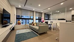 (汐止恩豪)推薦專賣冠東城景觀高樓+車位近明峰湖前