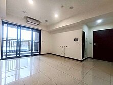 中路康萊爾輕屋齡3房車