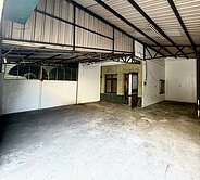 澄清湖捷運黃線旁大地坪邊間車庫透天