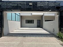 出價就談!!湖中城稀有釋出電梯雙車墅