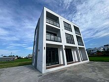 冬山市區旁超大面寬全新電梯農舍