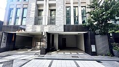 岡山竹圍/優質面寬車墅/一樓孝親房✨馥郁豐園✨