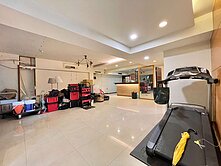 五期大面寬店面💯東興大業路旁面公園