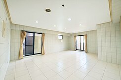 高樓層寬敞大三房平車💥臨商圈臨學區💥至尊天下