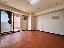 五權車站旁城市經典高樓層視野大套房室內7坪