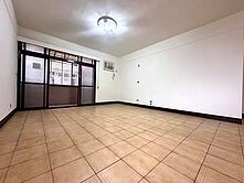 🦜秀朗捷運邊間二樓露臺戶~特許14