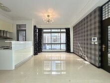 🔸漢口商圈大面寬雙車電梯別墅｜稀有釋出