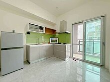 近南台南車站副都心。 墨飛白。屋新/二房車位有露台