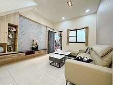 📍籬仔內商圈｜新整理5房騎樓透天｜正街騎樓停車