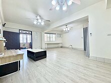 【新園市中心】免整理｜大空間｜華廈四房平車