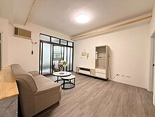 近天天新黃昏市場、鼎中商圈|陽台進出美公寓