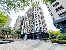 盧麗玲華鳳特區【H匯館｜高樓工業風設計宅】三房平車