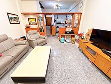 專任降價｜一手屋｜東區十甲路｜前院停車透天