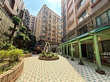 中路~世界花園 大3房車 全新整理