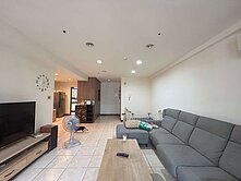 自立國宅四房車位