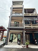 前鎮街上*邊間*全棟翻新*騎樓店住*4套房