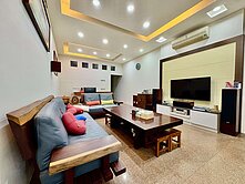  Daniel推薦｜中正西路透天｜前後陽台稀有釋出