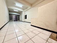 樂福專簽．西區教育大學十米活路八米面寬雙店面