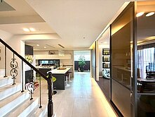 【鼎毅東坡硯】・頂樓景觀雙層宅｜4房雙車位