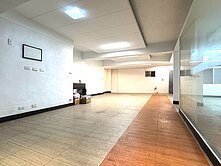 捷運小巨蛋一樓稀有宅-中信房屋台北八德店