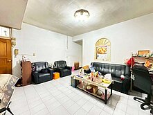 ㊝新埔捷運二樓