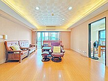 南屯好市多中興大學朝南三面採光4房平車