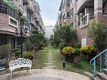 安南★安順國小近公園中庭車墅╭★°住商姚語宸★