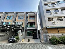 萬丹國小旁全新未住社區型車庫別墅