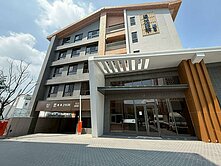 善化LM區蓮潭國小對面陽光四季全新3房平車