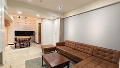 美術館特區★C20輕軌★台鐵美術館站★超美三房平移