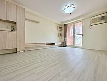 中信小胖✨北屯愛買次頂樓無限視野三房平車