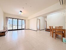 水湳中央公園旁｜玖樘經貿安可大四房雙平車🍒