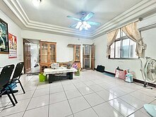 公寓4+5《天然瓦斯》正馬路三面採光一層一戶