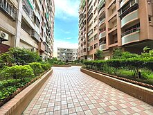 常德商圈★仁翔G區★收租3套房4雅房+平車