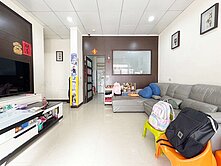 勝利學區鴻運當頭一樓3房~門口停車