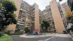 科技大樓捷運❤成功國宅中央區西區三房~抽籤車位