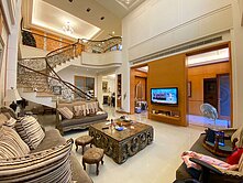 珮珮☀️獨棟大地坪★復旦中學★電梯豪邸