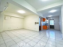 絲絲獨家新樂園大墩商圈電梯三房車位直達地下室