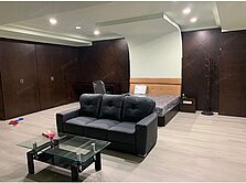 內壢國小邊間  10米面寬電梯 透天店面 